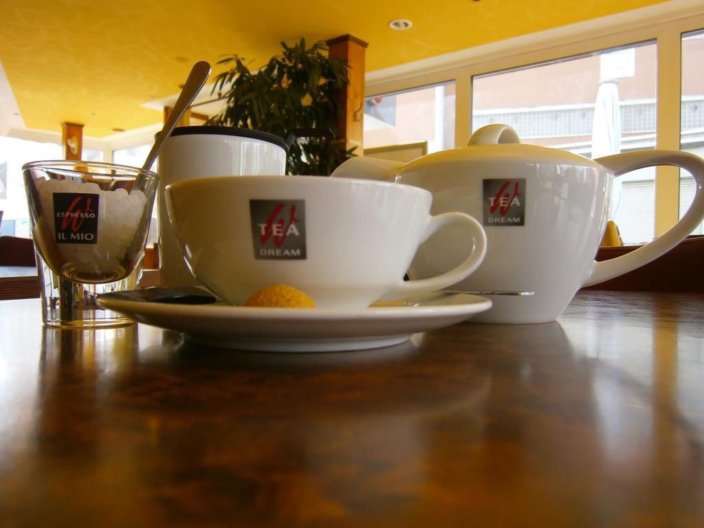 Hotel Sachsentor Хамбург Екстериор снимка