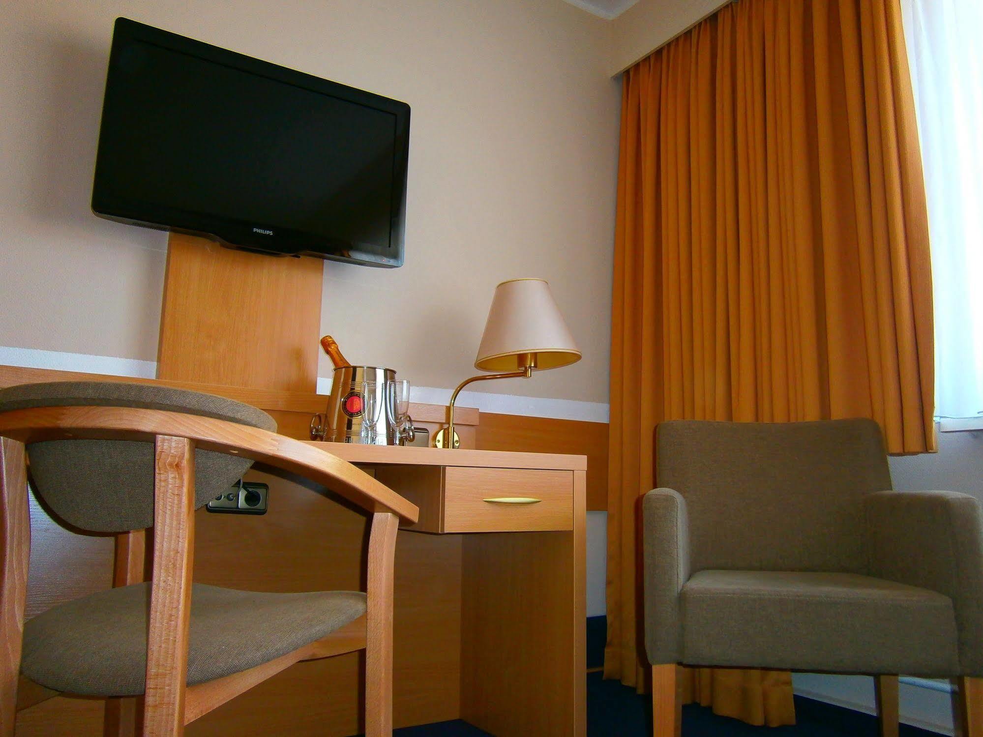 Hotel Sachsentor Хамбург Екстериор снимка