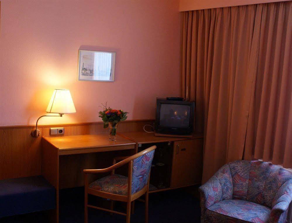 Hotel Sachsentor Хамбург Екстериор снимка
